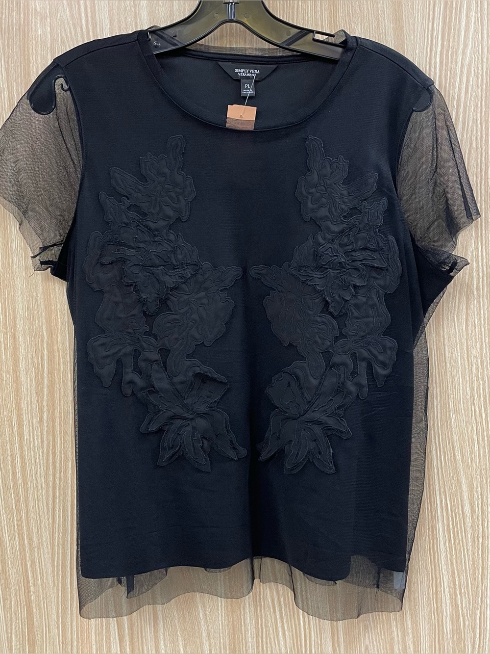 Simply Vera black embellished top size LP